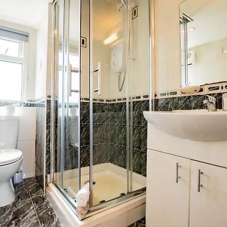 Daire Westend Hideaway