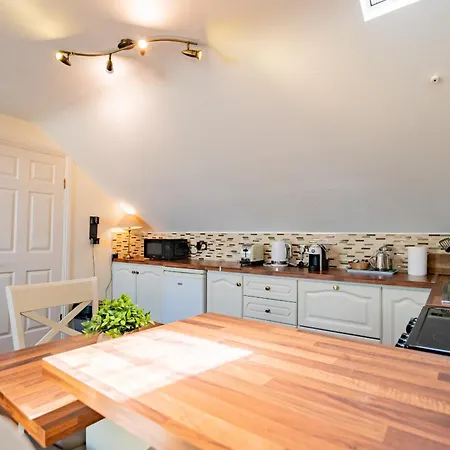 Westend Hideaway * Galway